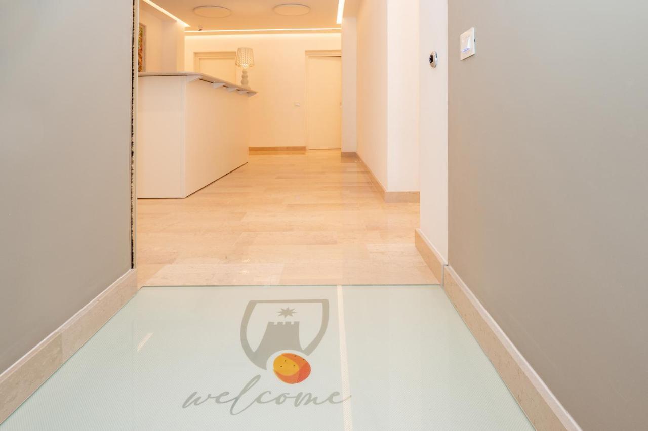 Agora Vieste Rooms & Apartments 外观 照片