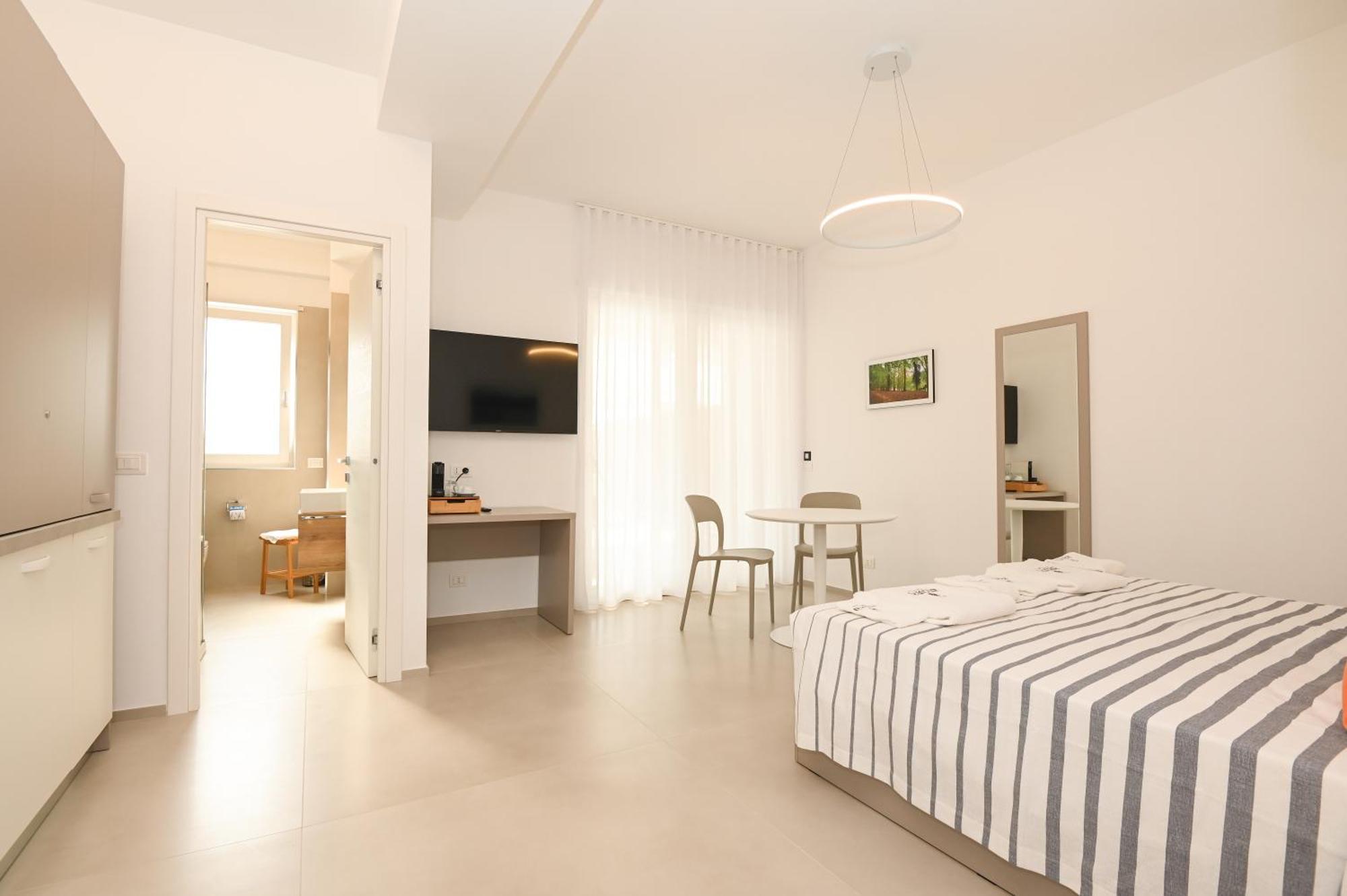 Agora Vieste Rooms & Apartments 外观 照片