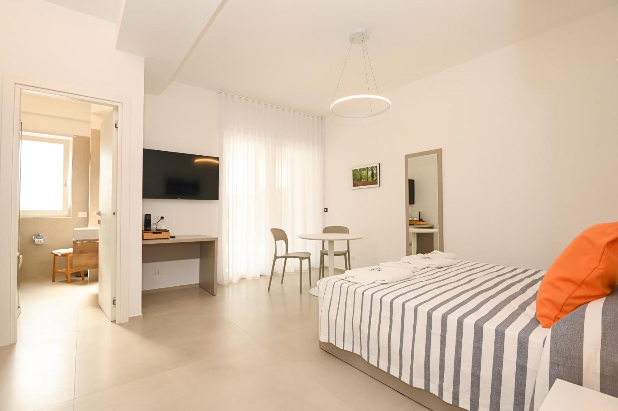 Agora Vieste Rooms & Apartments 外观 照片